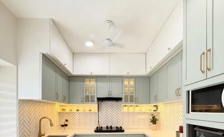 Dapur setelah dipasangi kitchen set custom oleh ASATURA